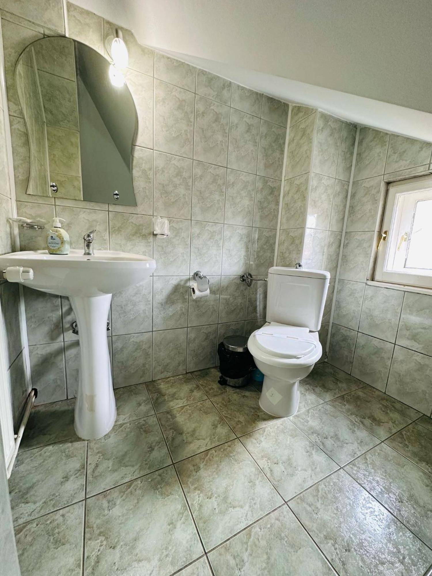 Bed and Breakfast Rapsodia Sinaia Exterior foto