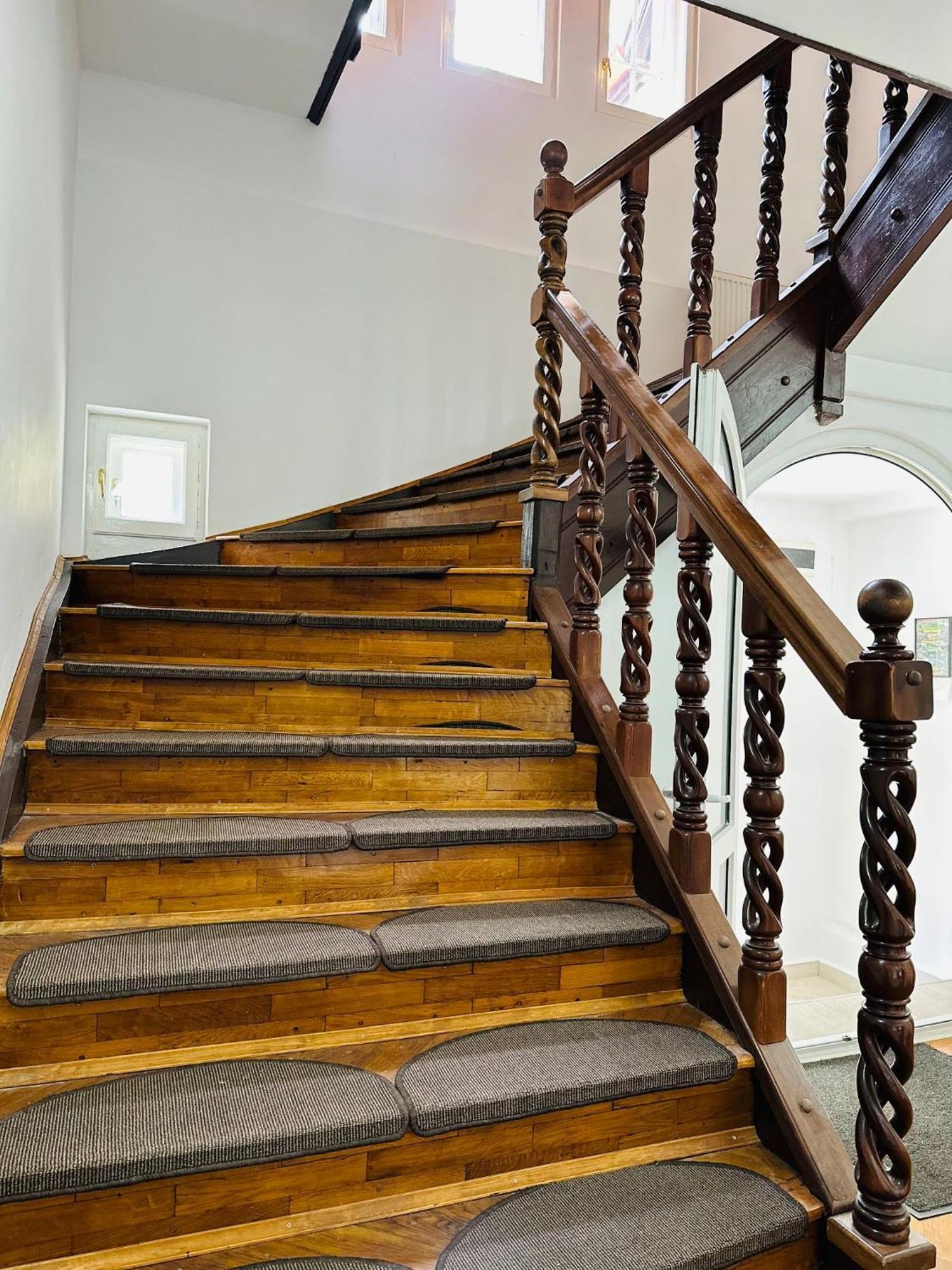 Bed and Breakfast Rapsodia Sinaia Exterior foto