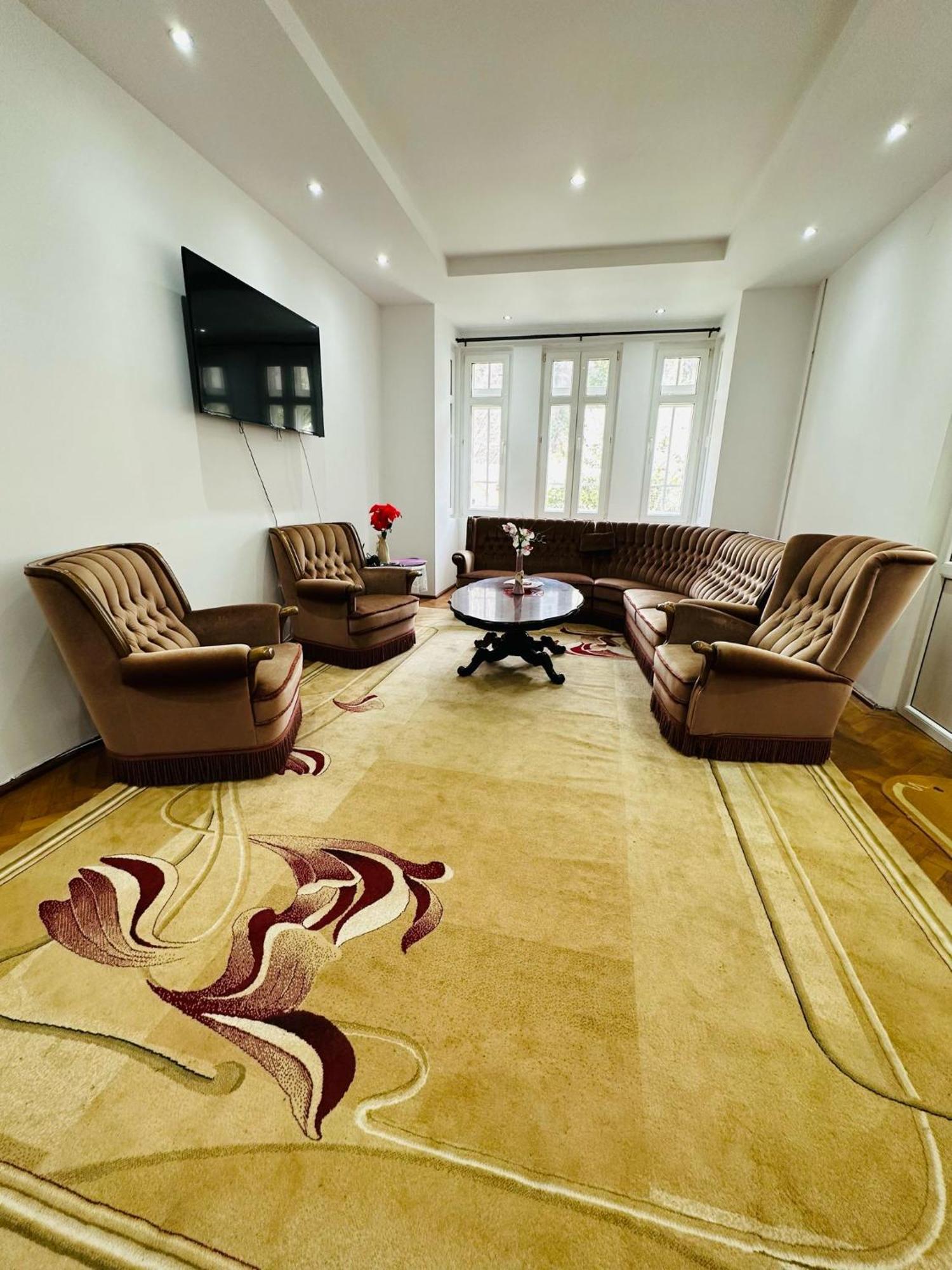Bed and Breakfast Rapsodia Sinaia Exterior foto