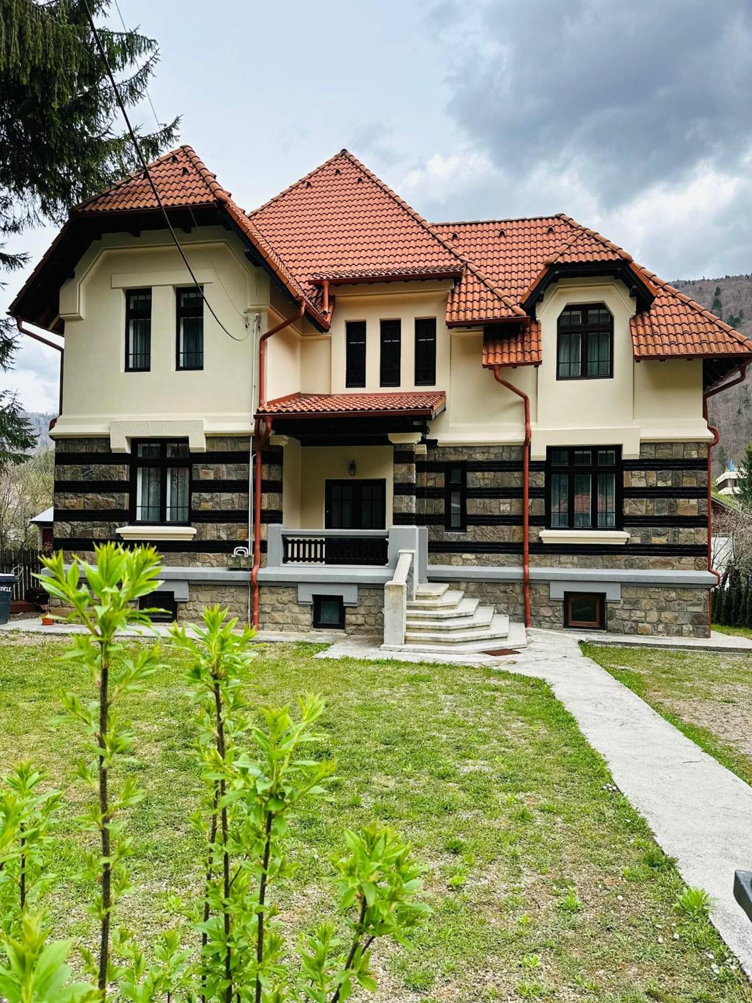 Bed and Breakfast Rapsodia Sinaia Exterior foto