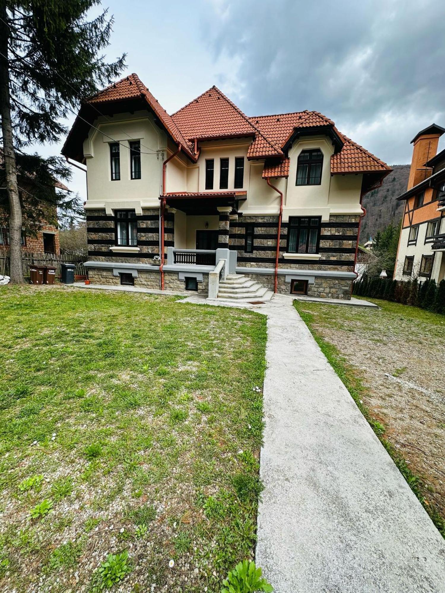 Bed and Breakfast Rapsodia Sinaia Exterior foto